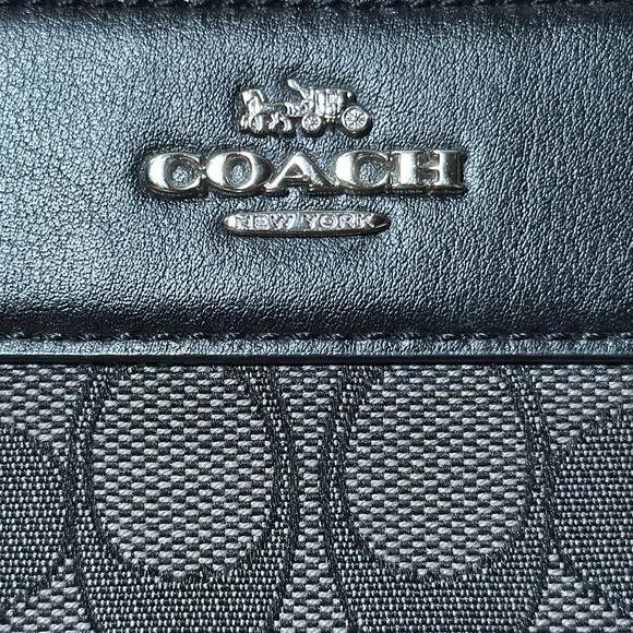 COACH SIGNATURE OUTLINE WITH STRIPE ACCORDION ZIP WALLET - Picture 3 of 16